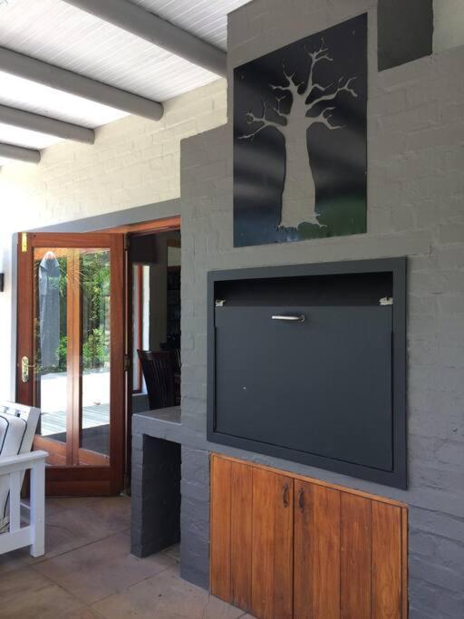 Villa Spacious And In Noordhoek *