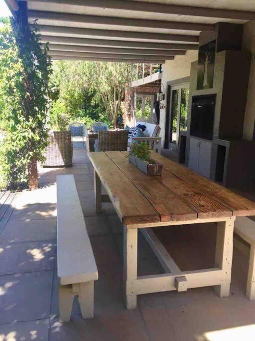 Villa Spacious And In Noordhoek Cape Town