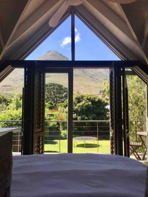 Villa Spacious And In Noordhoek