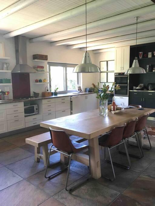 Spacious And In Noordhoek Villa *
